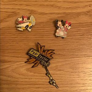 3 Disney and Universal pins
